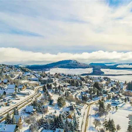 Skis Aux Pieds, Commerces Et Loisirs A Proximite ! - Fr-1-814-39 Besse-et-Saint-Anastaise
